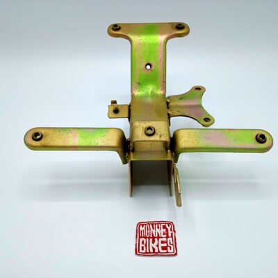 SOPORTE ESCUDO FRONTAL MB OCTOPUS