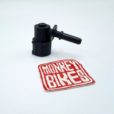 SOPORTE SUPERIOR TUBO GASOLINA INYECTOR MB-D E4 I.E.